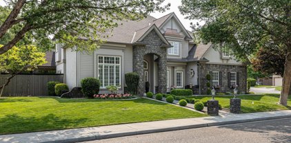 111 Mesa Dr, Richland