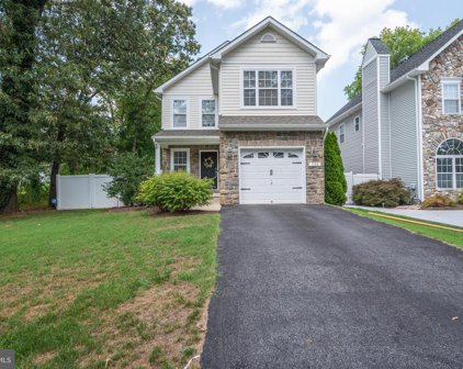 136 W Earleigh Heights  W Road, Severna Park
