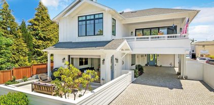 949 D Avenue, Coronado