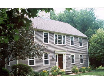 13 Old Farm Road, Hopkinton