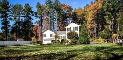 61 Marlboro Rd, Sudbury