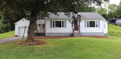 48 Framingham Rd, Southborough