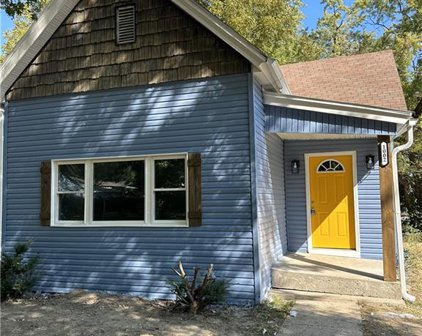 1002 Cherokee Street, Leavenworth