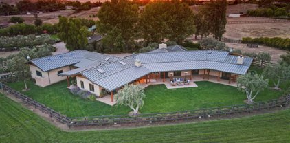 1695 Monarch Drive, Santa Ynez