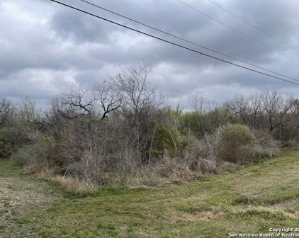 198 County Road 5635, Castroville