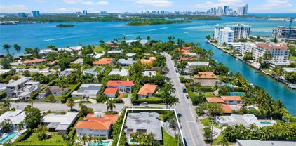 10040 E Broadview Dr, Bay Harbor Islands