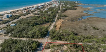 501 E Pine Ave, St. George Island