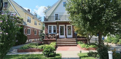 209-43 34 Road, Bayside