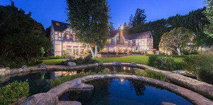 1005 N Woodland Dr, Beverly Hills