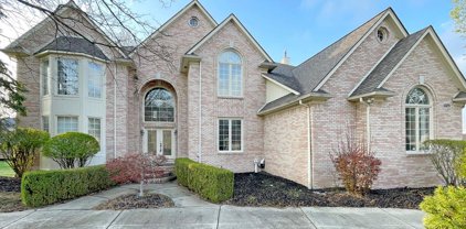 43279 TUSCANY, Sterling Heights