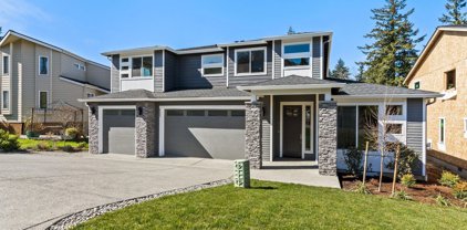 6308 NE Hawthorne Terrace, Tacoma