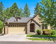 245 Nw Outlook Vista  Drive, Bend image