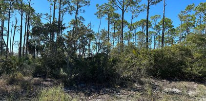 211 Signal Ln, Port St. Joe