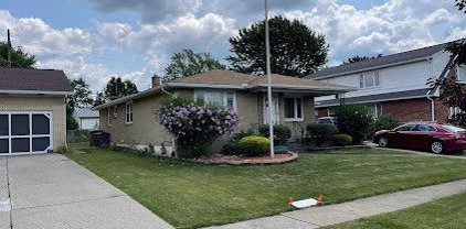 85 Fairelm Lane, Cheektowaga