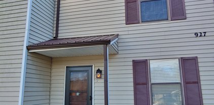 927 Kingsbury Dr Unit #B, Clarksville