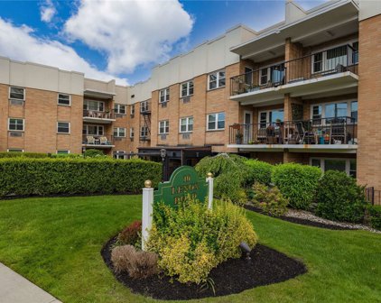 10 Lenox Road Unit #3G, Rockville Centre
