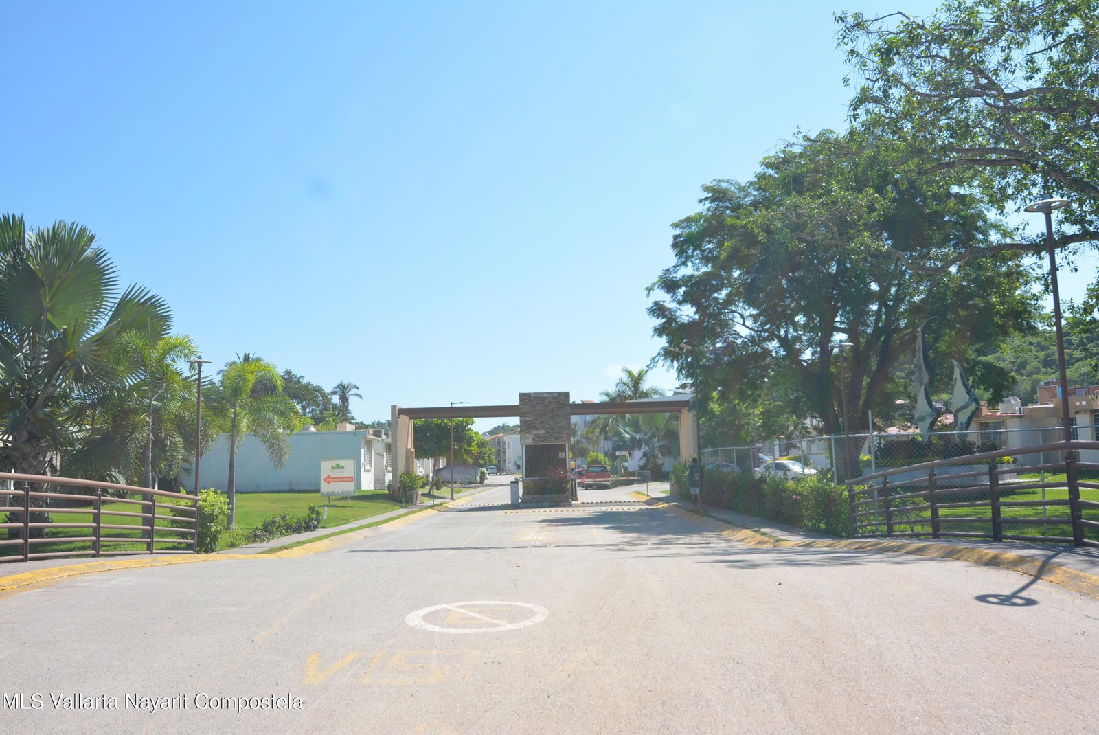 21 PASEO DEL CAMPO Unit 302, Puerto Vallarta, JALISCO N/A — Centro Ixtapa