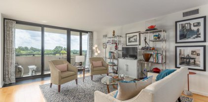 4620 N Park Ave Unit #1104W, Chevy Chase