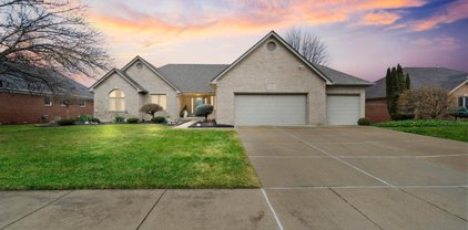 14536 PEAR TREE, Sterling Heights