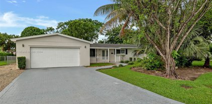 8890 Sw 155th Ter, Palmetto Bay