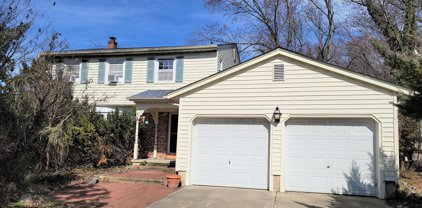 1 Kirkdale Dr, Marlton