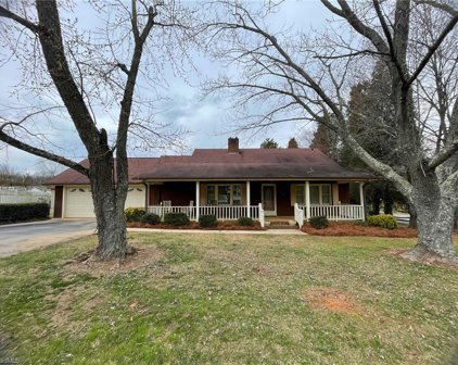 1240 Fairview Drive, Lexington