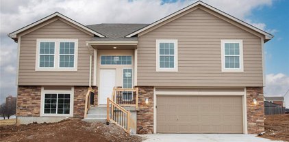 12716 Applewood Drive, Grandview