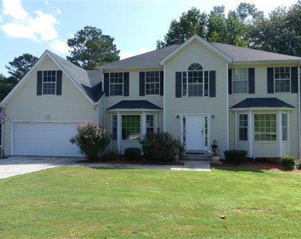 2697 Crestworth Lane, Buford
