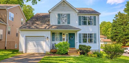 3815 Lawrence Ave, Kensington