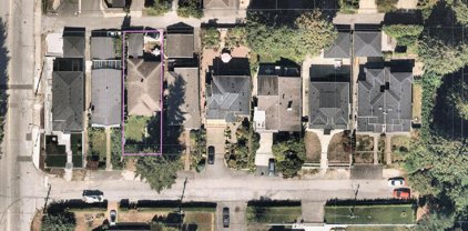 4925 Portland Street, Burnaby
