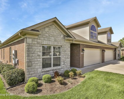279 Twin Springs Ct, Shelbyville