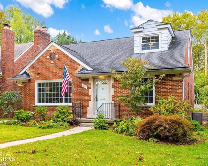 781 University, Grosse Pointe