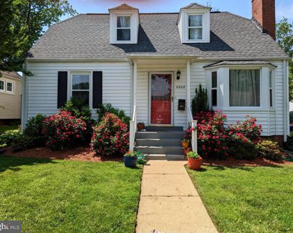 2908 Meadow Ln, Falls Church