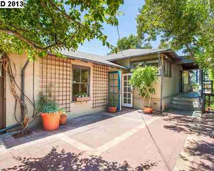 1238 Campus Dr, Berkeley