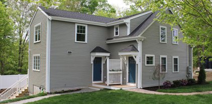166 B Southville Rd Unit B, Southborough