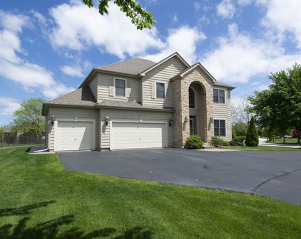 681 Clover Drive, Algonquin
