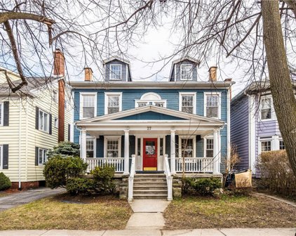 27 Saint James  Place, Buffalo City-140200