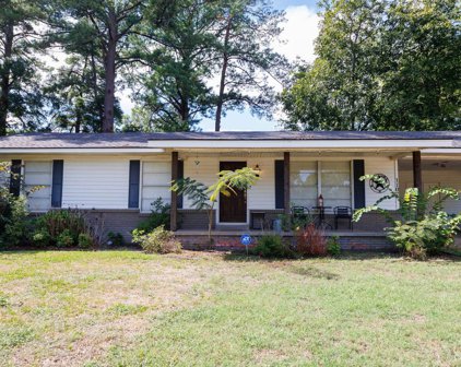 1107 N HACKBERRY AVE, Gladewater