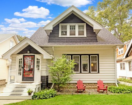 2225 North 63rd Street, Wauwatosa
