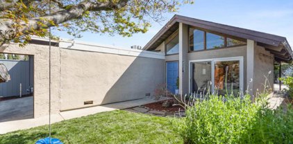 514 Crater Lake Court, Sunnyvale