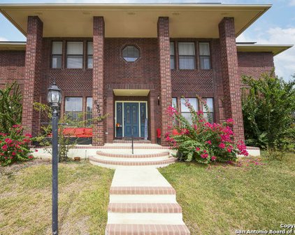 6303 Meadow Grove, San Antonio