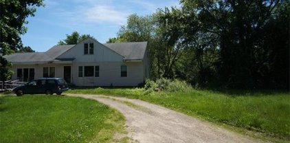 63 White Pond Rd, Stow