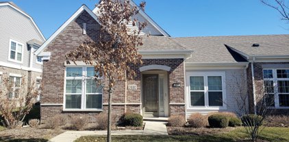 2680 Avondale Circle, Naperville