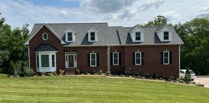 1123 Forestpointe Dr, Hendersonville
