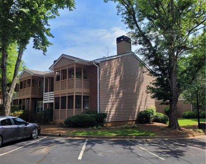 252 Quail Run, Roswell