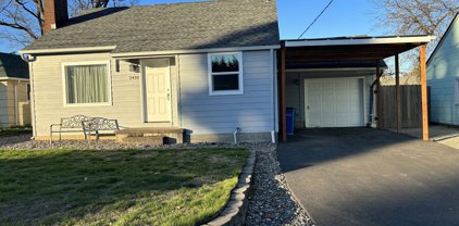 2410 E 27TH ST, Vancouver