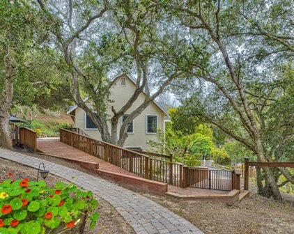 735 Echo Valley RD B, Salinas