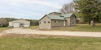 N6277 Christberg Road, Farmington