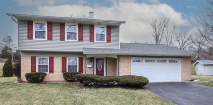 820 W Country Drive, Bartlett