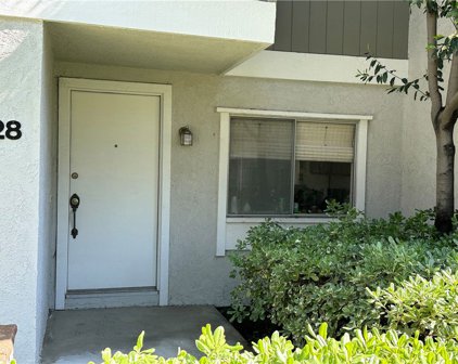 28 Fuchsia, Irvine